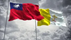 Flaggen von Taiwan und Vatikan / FreshStock/Shutterstock