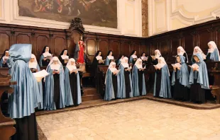 Die Anbetungsschwestern des Königlichen Herzens Jesu im Kloster Maria Engelport / www.kloster-engelport.de