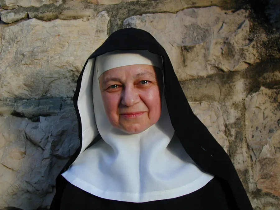 Schwester Paula