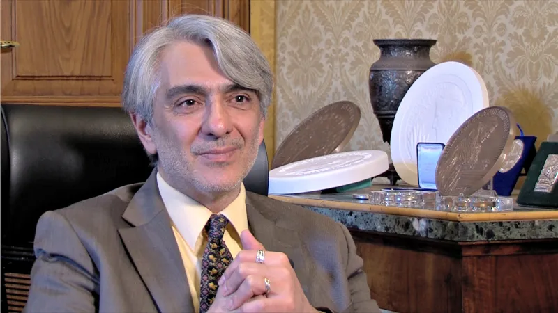 Mauro Olivieri ist Leiter des numismatischen und filatelischen Büros
