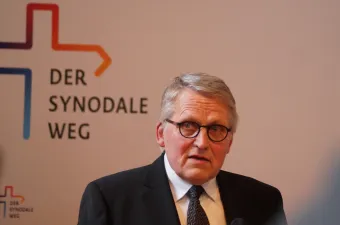 Thomas Sternberg, Präsident des Zentralkomitees der deutschen Katholiken (ZdK) bei einer Pressekonferenz zum "synodalen Weg". / Rudolf Gehrig