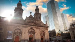 Die "Catedral Metropolitana de Santiago"   / Skreidzeleu / Shutterstock.