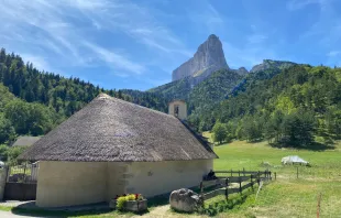 Kapelle von Trezanne in den französischen Alpen / Anna Kurian