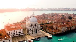 Blick auf Venedig / canmandawe / Unsplash
