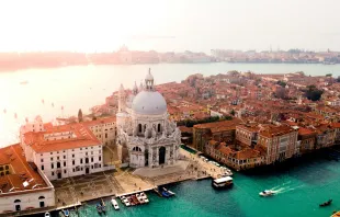 Blick auf Venedig / canmandawe / Unsplash
