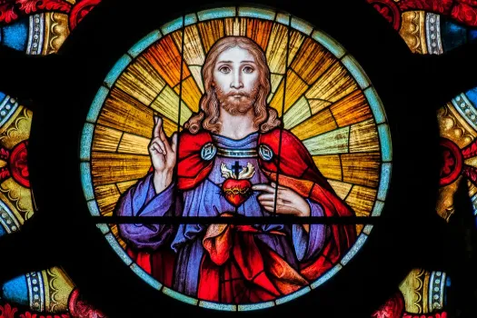 Das Heilige Herz Jesu in einer Darstellung in der Kirche vom Allerheiligsten Sakrament in São Paulo, Brasilien / Wikimedia / The Photographer (CC0 1.0)
