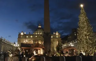 Der weihnachtlich geschmückte Petersplatz 2019  / Vatican Media 
