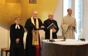 Gottesdienst zur Woche für das Leben, von links: Klinikseelsorgerin Anna-Katharina Stangler, Bischof Gregor Maria Hanke, Regionalbischof Hans-Martin Weiss, Klinikseelsorger Stefan Funk. / pde / Anne Gülich