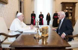 Papst Franziskus und Frank-Walter Steinmeier am 9. Oktober 2017 / L'Osservatore Romano