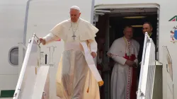 Papst Franziskus bei der Ankunft in Rangun am 27. November 2017 / CNA / Edward Pentin