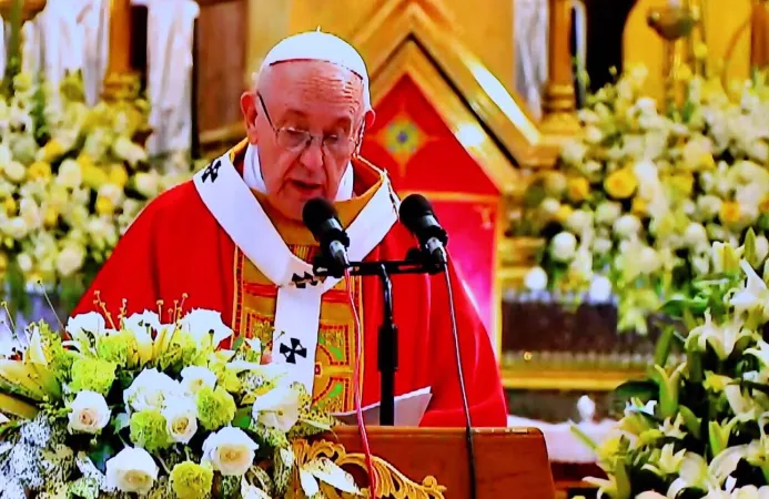 Papst Franziskus in der Kathedrale von Rangun am 30. November 2017