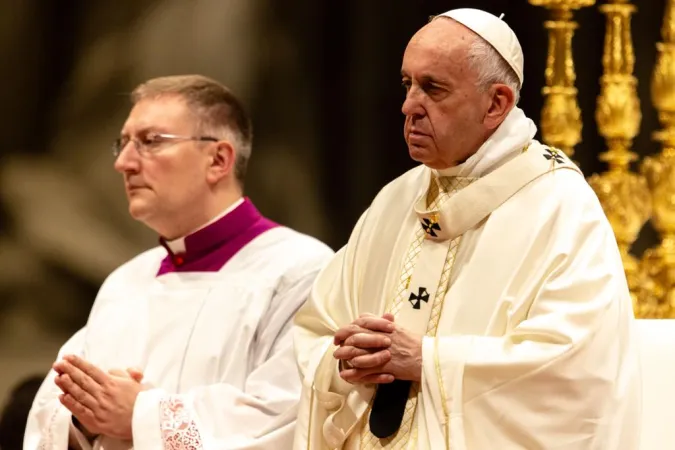 Papst Franziskus bei der Priesterweihe im Petersdom am 12. Mai 2019