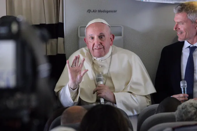 Papst Franziskus auf der "Fliegenden Pressekonferenz" am 10. September 2019