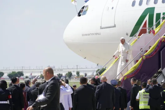 Ankunft von Papst Franziskus in Thailand am 20. November 2019 / Hannah Brockhaus / CNA Deutsch