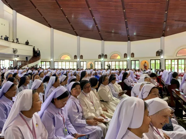 Ordensfrauen bei der Begegnung mit Papst Franziskus am 22. November 2019 in Bangkok