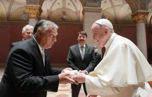 Papst Franziskus begrüßt den ungarischen Premierminister Viktor Orbán in Budapest, 12. September 2021
 / Vatican Media/ EWTN.