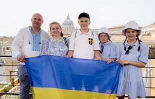 Wolodymyr, Tatiana, Franciszek, Magdalena, and Teresa Korczyński on June 22, 2022. | Daniel Ibanez/CNA
 / Daniel Ibáñez / CNA Deutsch 