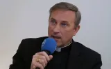 Münsteraner Weihbischof: Ich bin "nicht der absolute Verteidiger des Zölibats"