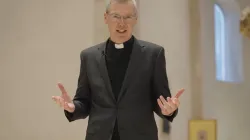 Bischof Heiner Wilmer SCJ / screenshot / YouTube / Bistum Hildesheim