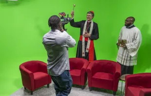 Kardinal Woelki segnet das neue Studio des katholischen Fernsehsenders EWTN.TV am 30. August 2023 / EWTN