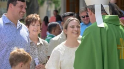 Kardinal Rainer Maria Woelki mit Gläubigen in den USA / Erzbistum Köln / Terry Fisher