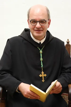 Abt Beda Maria Sonnenberg leitet das neue diözesane „Zentrum für Schöpfungsspiritualität“ im Kloster Plankstetten.
