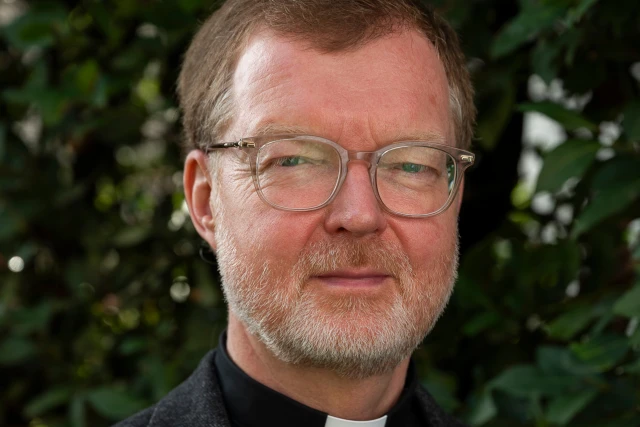 Pater Hans Zollner: Was Menschenwürde in Zeiten von Künstlicher Intelligenz bedeutet