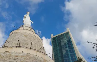 Unsere Liebe Frau vom Libanon – Statue in Harissa, Libanon.
 / Elias Turk / CNA Deutsch