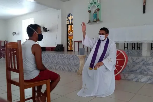 Beichte in der Diözese Itapipoca in Corona-Zeiten / Diözese Itapipoca