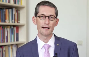 Jochen Sautermeister / screenshot / YouTube / Universität Bonn