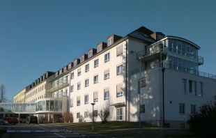 Das heutige Marienkrankenhaus in Vorau. / Wikimedia Commons / Dnalor_01 (CC-BY-SA 3.0)