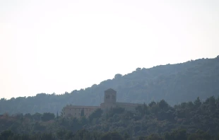 Blick auf die Abtei Barroux. / Bigor / Wikimedia CC BY-SA 2.5fr