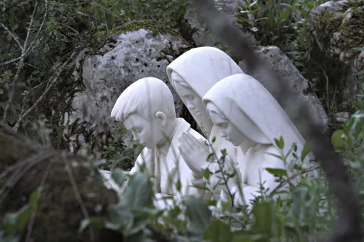 Denkmal der betenden Hirten-Kinder in Fatima (Portugal).
 / CNA/Daniel Ibanez