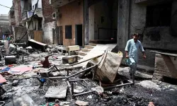 Zerstörungen im christlichen Viertel von Jaranwala nach den Ausschreitungen Mitte August / Kirche in Not