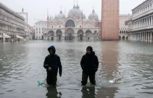 Überschwemmung auf dem Markusplatz am 13. November 2019 / Simone Padovani/Awakening/Getty Images