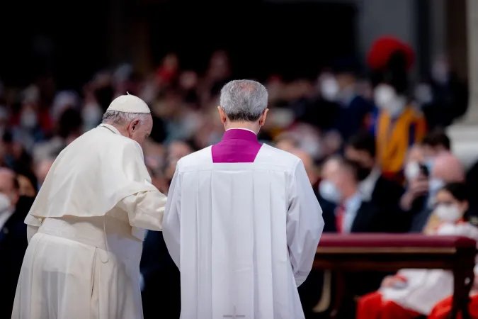 Papst Franziskus im Petersdom am 24. April 2022