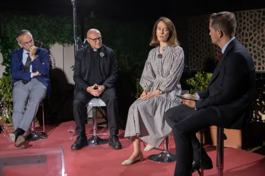 Die Talkrunde "Roman Nights" zum Thema Familie fand am 15. Juni 2022 auf der Dachterrasse von EWTN Vatican in Rom statt. / Daniel Ibáñez / CNA Deutsch