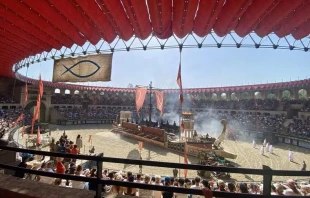 Die Wikingergeschichte, einschließlich ihrer christlichen Anfänge, wird hier dramatisiert. / Solène Tadié