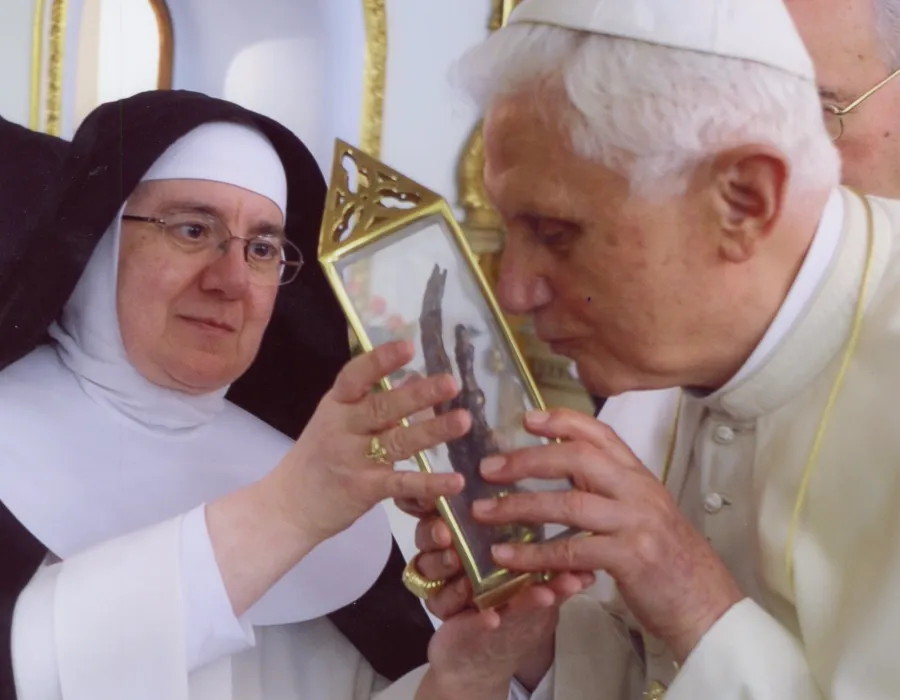 Papst Benedikt XVI. bei seinem Besuch der Advocata am 24. Juni 2010