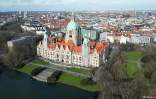 Neues Rathaus in Hannover / Screenshot von YouTube