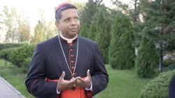 Kardinal George Jacob Koovakad im EWTN-Interview während des 8. Kongresses der Führer der Welt- und traditionellen Religionen. / Vladimir Czerny / EWTN