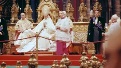 Papst Paul VI. hat den Vorsitz: Aufnahme vom feierlichen Auftakt des Zweiten Vatikanischen Konzils.
 / Lothar Wolleh / Wikimedia (CC BY-SA 3.0) 