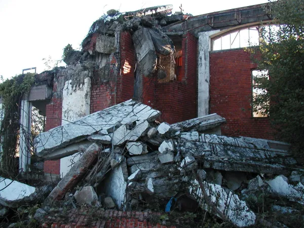 Im Krieg zerstörte Kirche im Erzbistum Vrhbosna.