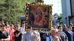 Katholiken im Erzbistum Vrhbosna bei einer Prozession / Kirche in Not