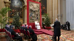 Papst Franziskus vor dem Diplomatischen Korps am 8. Januar 2024 / Vatican Media
