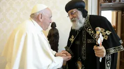 Papst Franziskus mit Tawadros II. / Vatican Media