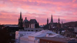 Aachener Dom bei Sonnenuntergan / Igor Shalyminov / Unsplash