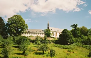 Die Abtei Neuburg in Heidelberg-Ziegelhausen / Wikimedia / Eichbaum (CC BY-SA 3.0)