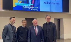 Konrad Adenauer (zweiter von rechts) mit Vertretern der Kölner Hochschulel für Katholische Theologie (KHKT) / Martin Grünewald