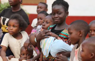 Jugendliche in Bangui beim Besuch von Papst Franziskus am 29. November 2015 / CNA/Martha Calderon